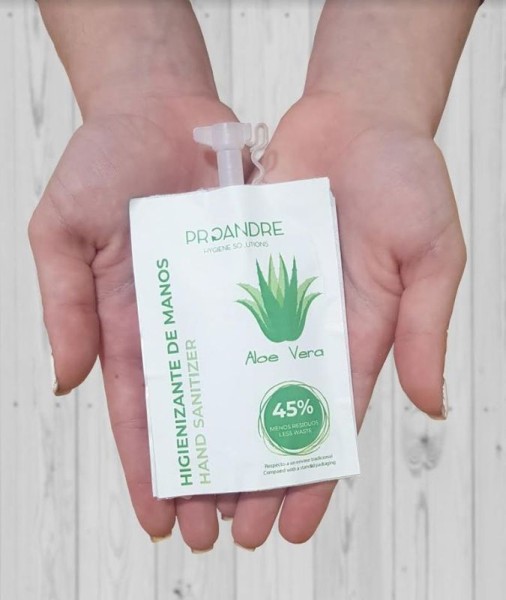 Disinfection gel in a practical 35ml doypack with Aloe Vera from Proandre