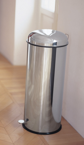 Graepel High Tech Bullet Pedal-operated bin in polished stainless steel Graepel Hightech 